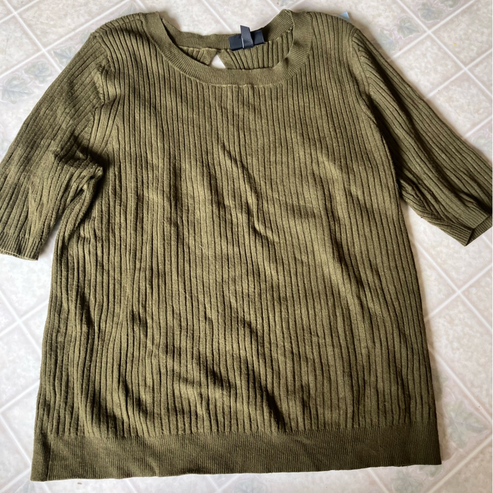 Lane Bryant Olive Green Ribbed Keyhole Back Short Sleeve Sweater 18 / 20